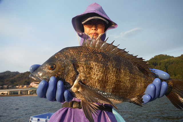 漁師しか行けないスポットで魚釣りをしよう