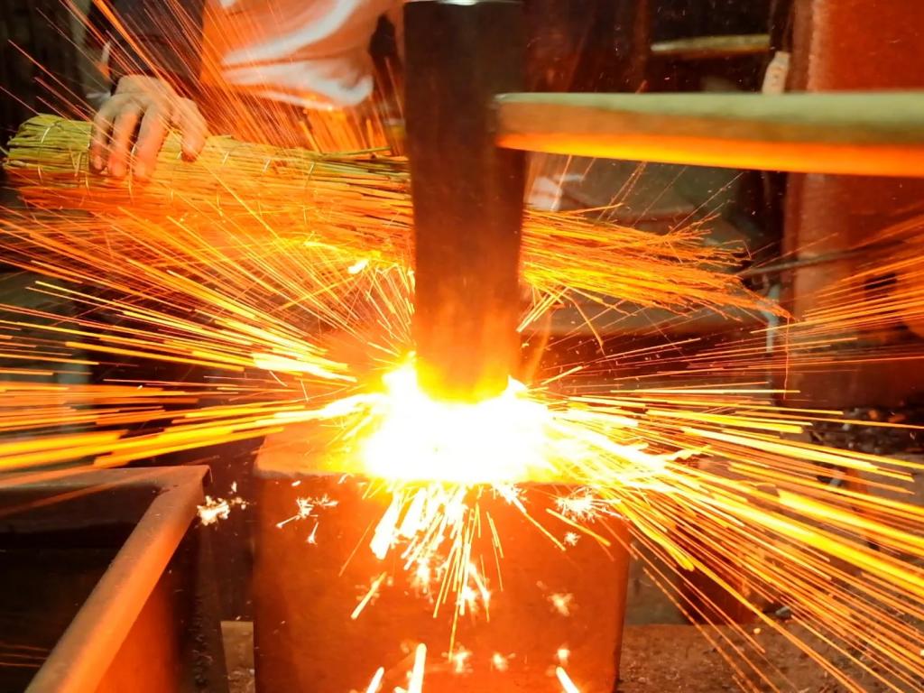刀鍛冶に教わるペーパーナイフ製作体験はこちらから！