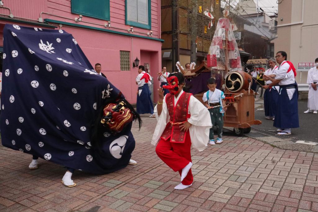 威勢のいい商人の祭り