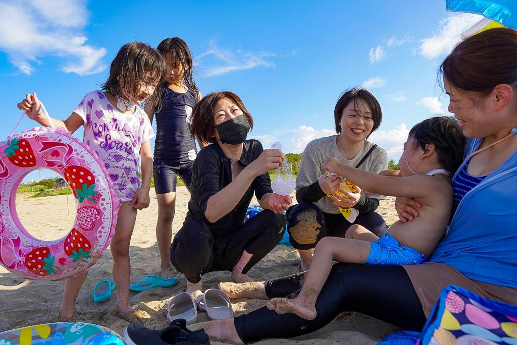 初めての旅行、初めての海