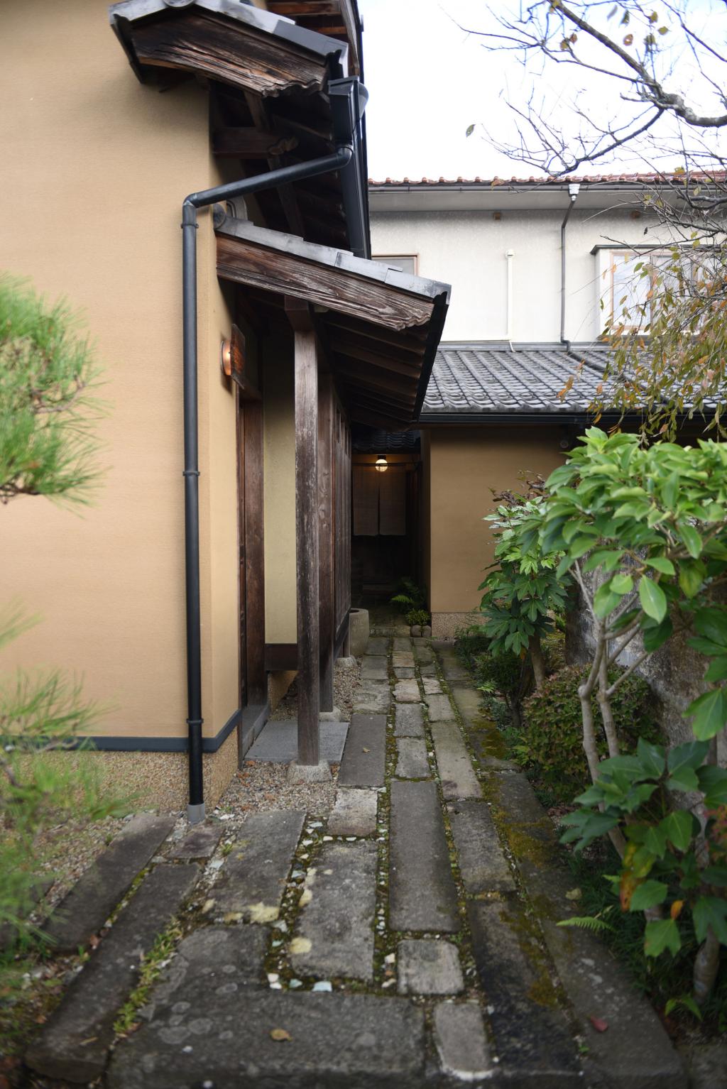 和久傳で修業した吉岡さん　古里に戻り開業
