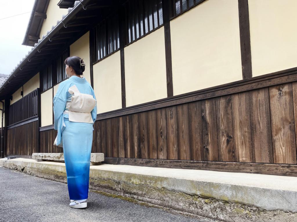 あこがれの着物姿でちりめん街道を散策