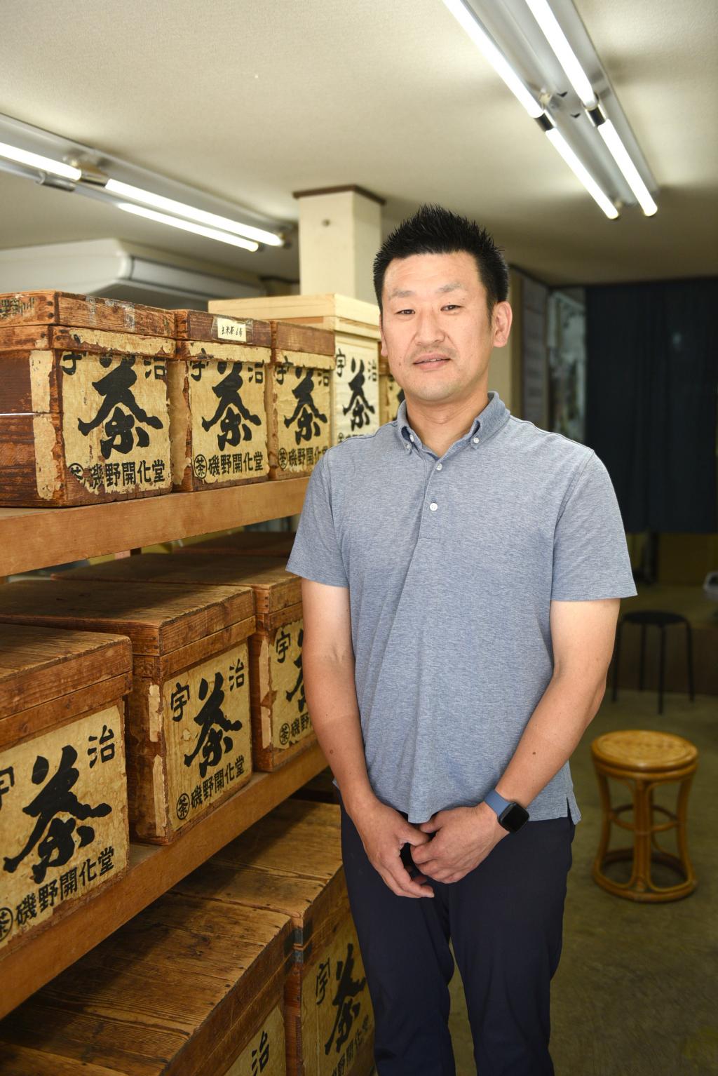 卸売りから転換、ものづくりを
