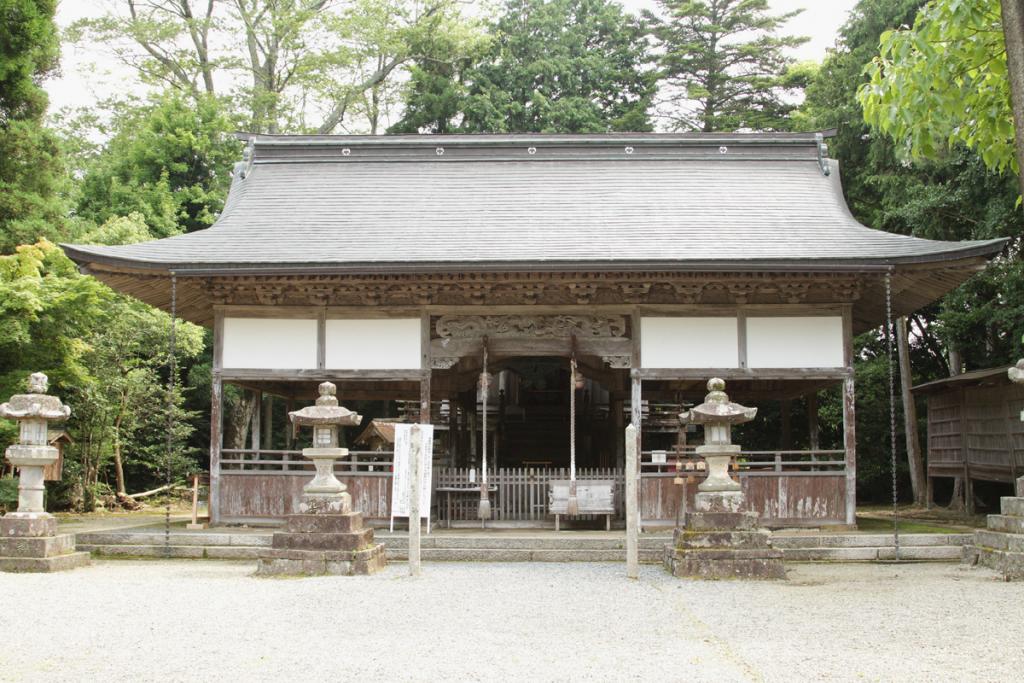 創祀1200年で社殿を大改修