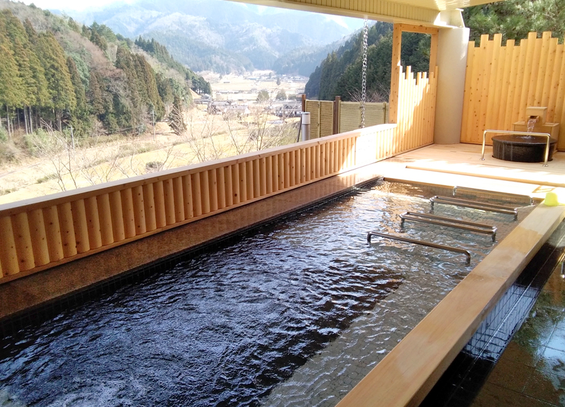 Ayabe Onsen, hot springs in the forest 1