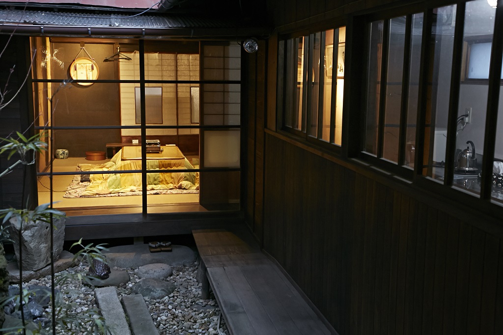 Guest House Saikaan, a preserved historic house 5