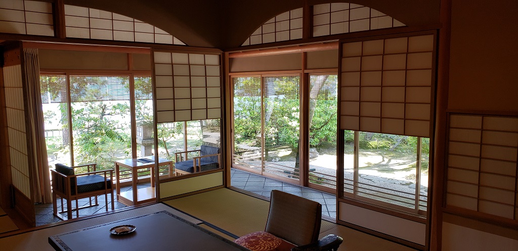 Monjuso Shourotei, architectural elegance 1