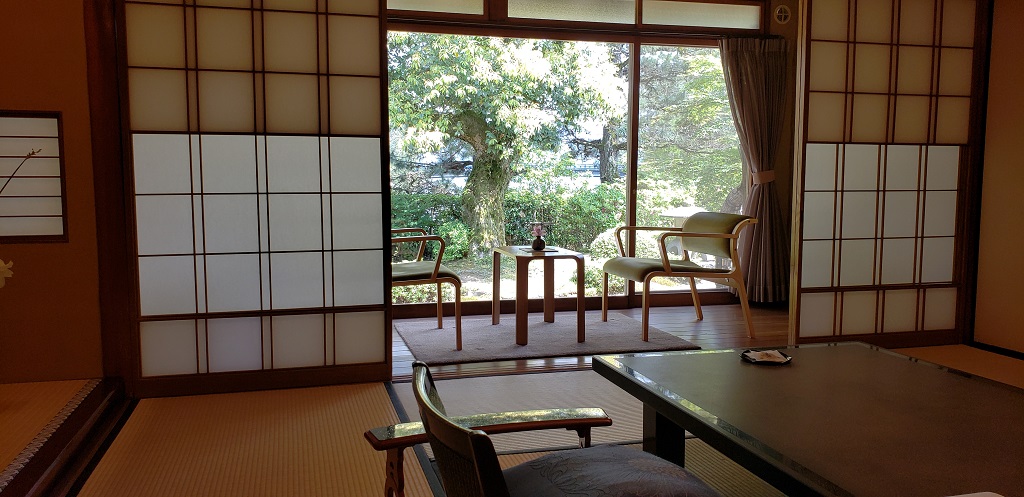 Monjuso Shourotei, architectural elegance 3