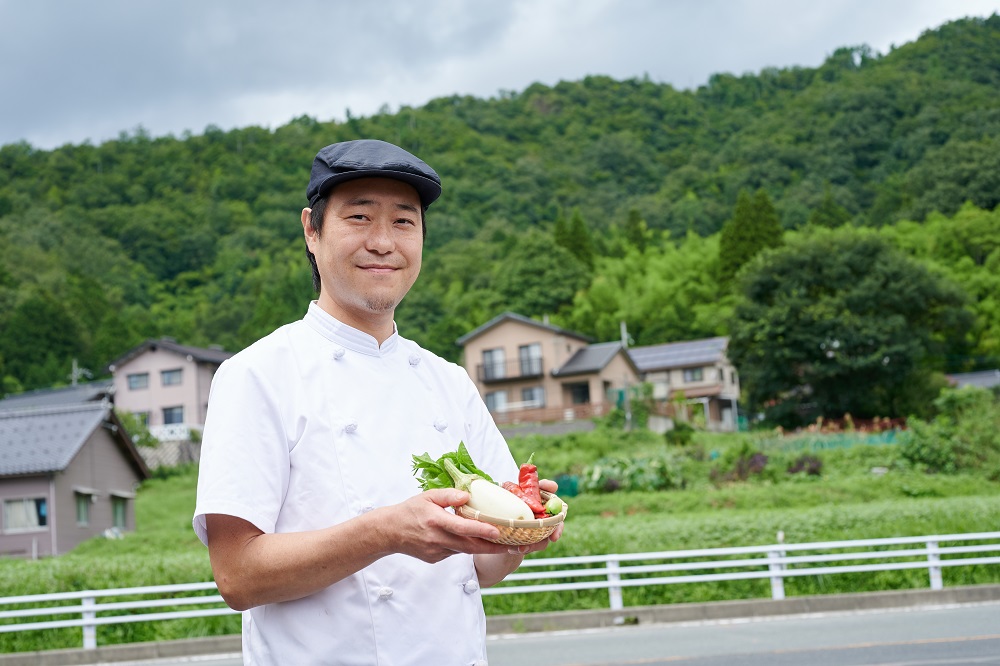 岩西拓男氏（オーナーシェフ）
