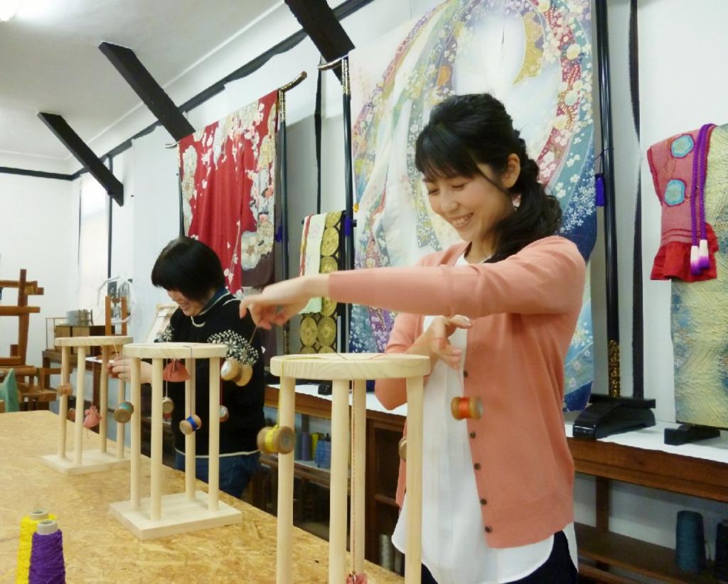 与謝野町観光協会　シルク100％手織り体験