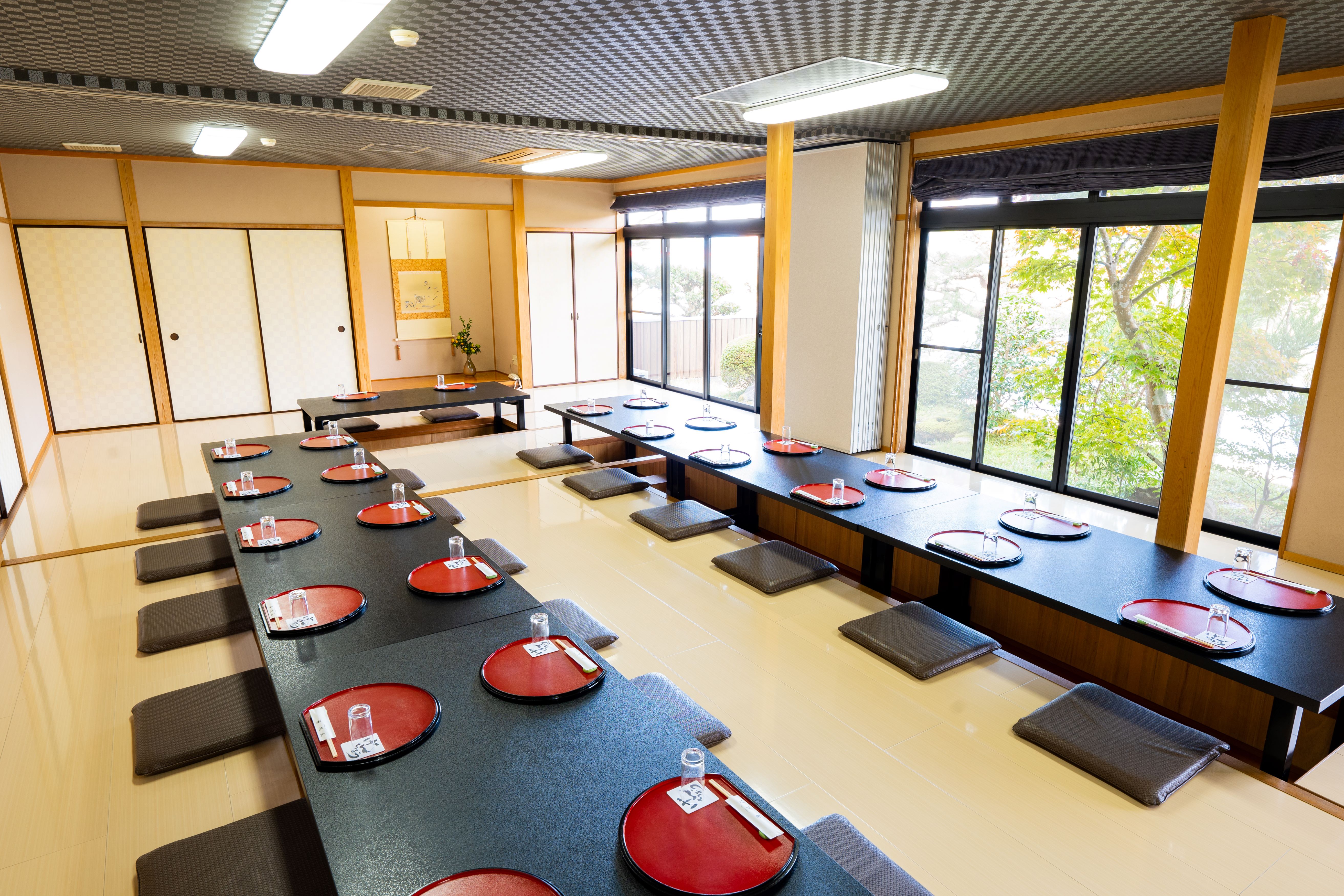 純和風料理旅館 現長