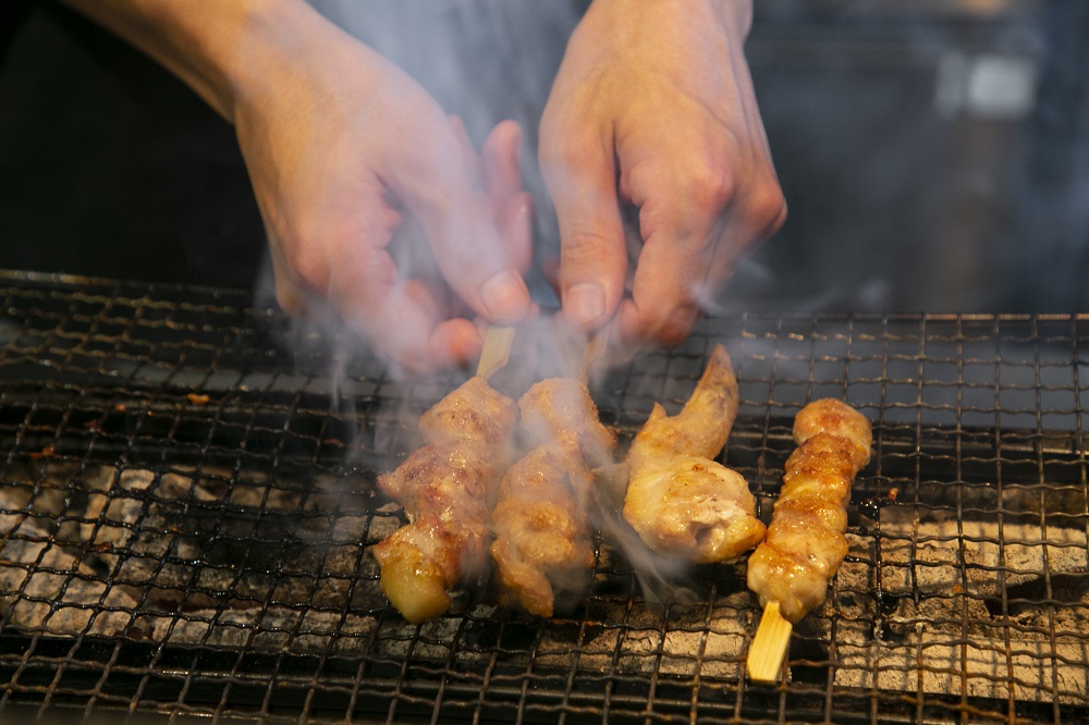 炭火焼とりとビストロフレンチ あみ☆けん