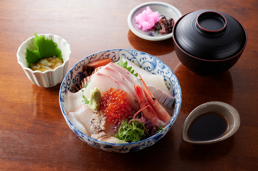 海鮮丼
