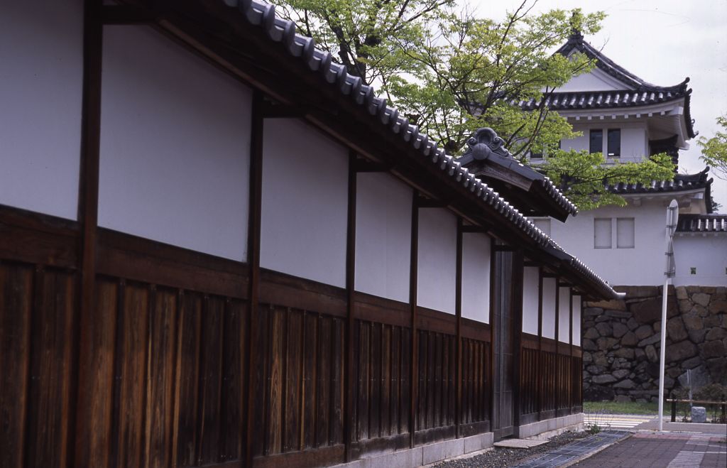 「田辺城　彰古館」