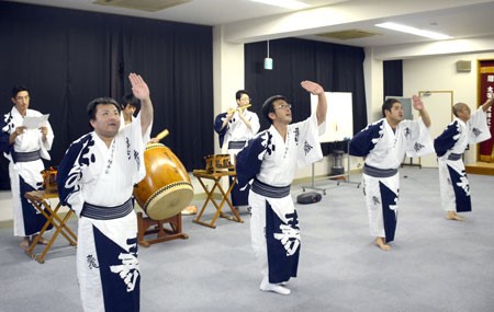 Tango Chirimen Iwaya danse