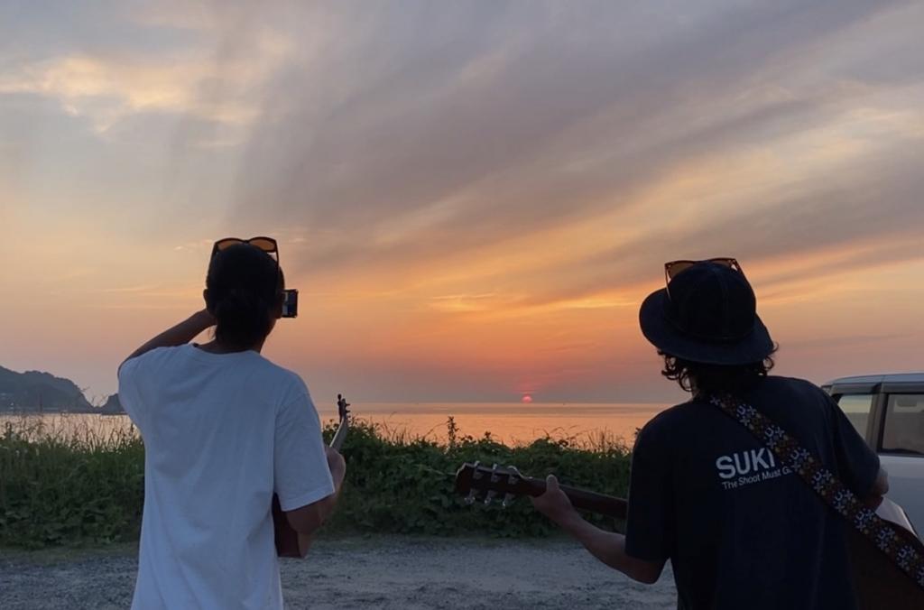 海辺のバンガロー Small Beach